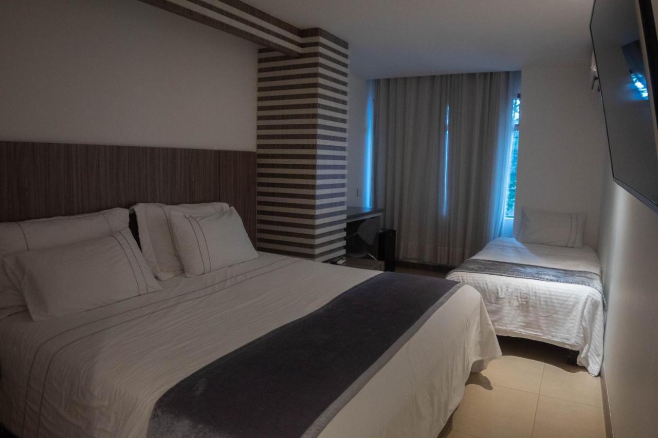 Park 42 Apartasuites Medellin Luaran gambar