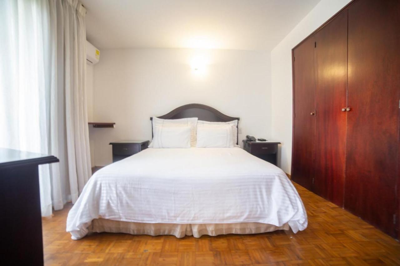 Park 42 Apartasuites Medellin Luaran gambar